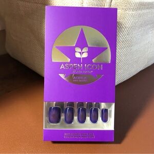 Short Squoval Press On Nails New In Box Beads and Bling, Bianca
